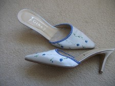 Gina shoes size 5.5 silk