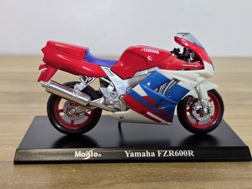 Maisto yamaha fzr600r - maisto,
