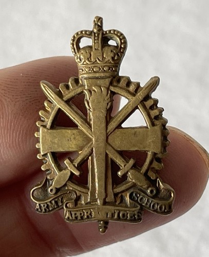 Vintage metal british army - metal,