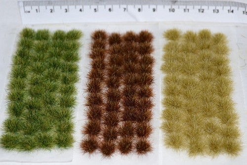 Large static grass tufts - grass,