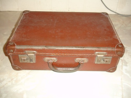 Pioneer vintage child ww2 - pioneer,