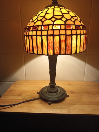 Tiffany style table lamp - tiffany-style,