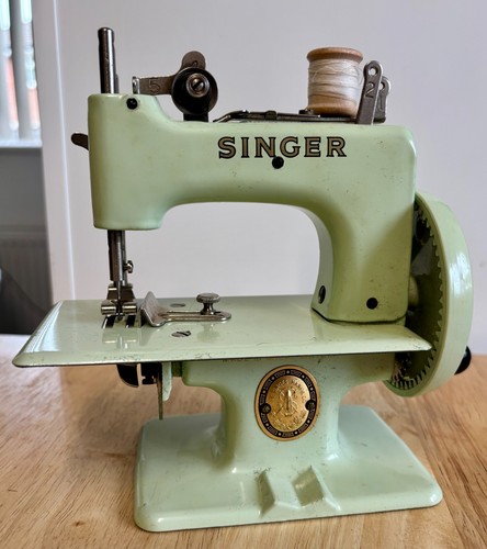 Singer sewhandy model - singer,