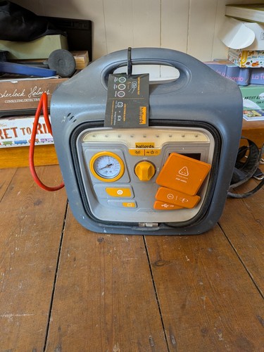 Halford portable powerpack - halford's,