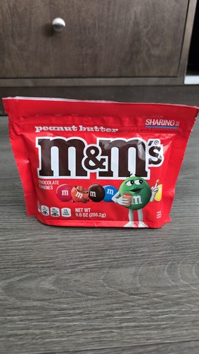 Sharing size peanut - m&ms,