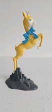 Rare vintage retro  leaping Babycham bambi deer figurine on display stand