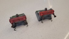 HORNBY DUBLO OO 3 RAIL SPRUNG BUFFER STOPS X 2.
