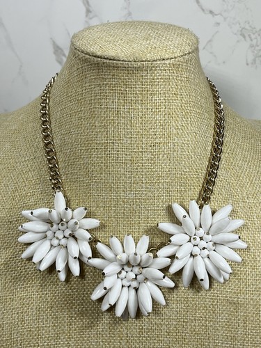 Statement chunky white - white, beaded