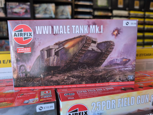 Airfix ww1 male tank - 1/76,