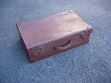 MEDIUM SIZE BROWN LEATHER