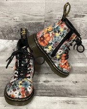 Dr Martens Infant Girl Wanderflower Boots Size 5.5 AirWair