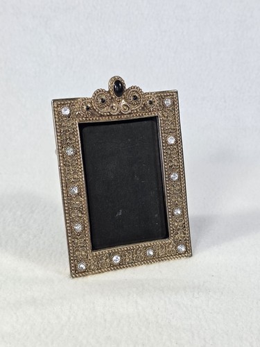 Sixtrees ornate gold tone - ornate,