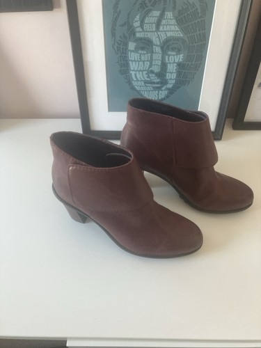 Burgundy leather clarks - burgundy,