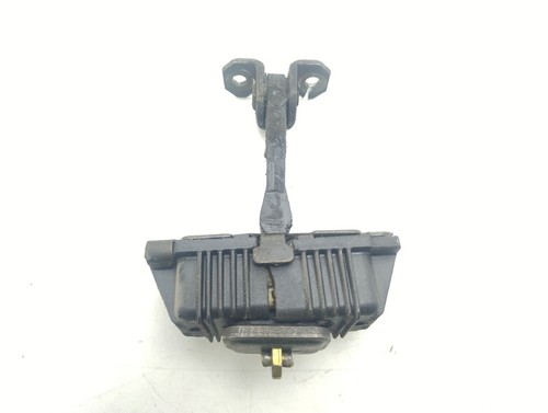 447720750028 door retainer