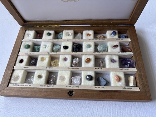 Stern wooden display box - display,