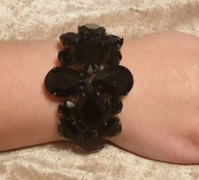 RETRO FACETED FLORAL BLACK