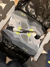 Size UK9.5 - Jordan 4 Retro SE