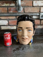 ELVIS PRESLEY LIVE SIZE BUST VERY RARELY SEEN MADE IN 1978 BY FLESHPOTS LOOK ?