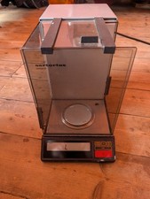 Sartorius R160P analytical balance