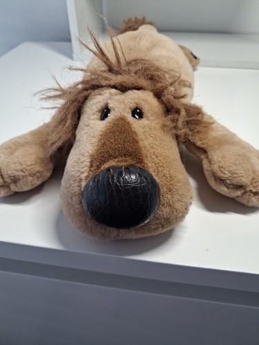 Blenfield toys resting - resting, lion