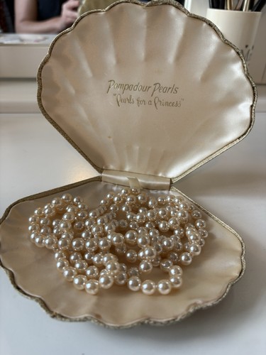 Vintage pompadour simulated - pompadour,