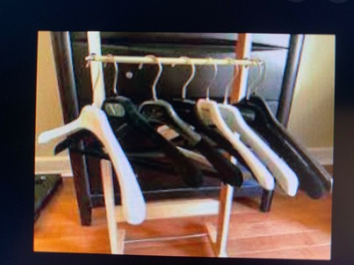 Designer hangers chanel - -,