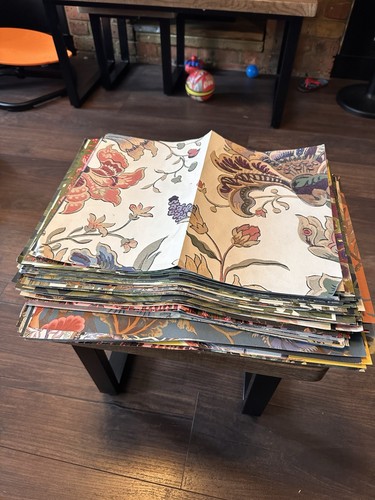 Big joblot approximately 130 - big,