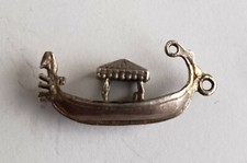 Vintage Sterling Silver Gondola Boat Charm Bracelet Charm Weighs 2grams