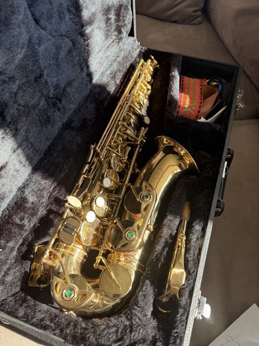 Earlham saxophone with hard - earlham,