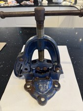 Record 92 1/2 C Hinged Pipe Vice. Original Sheffield Made.