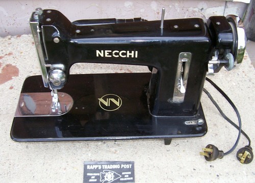 Vintage italian necchi model - vintage,
