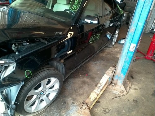 Used right door mirror - used,