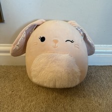 Squishmallow Satine Winking