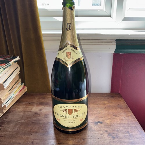 Empty magnum fresher juillet - empty,