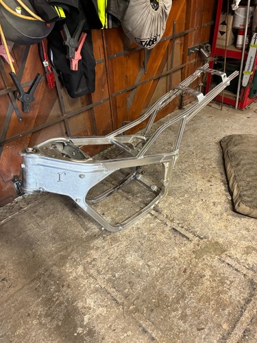 Suzuki 500 frame v5 - frame, +