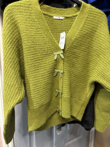 Beautiful bow embellished - bow,