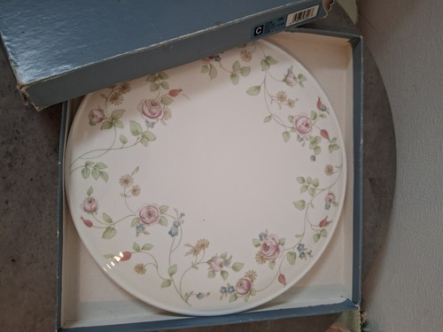 Wedgwood rosehip gateau - wedgwood,,