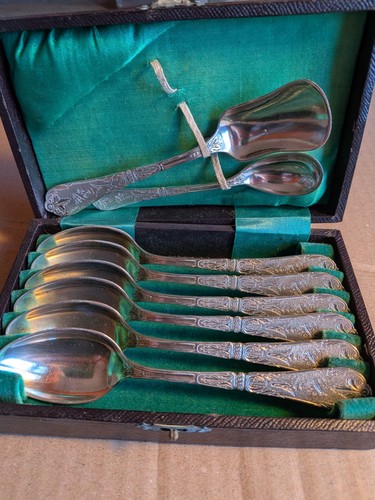 Vintage collectable teaspoons - collectable,