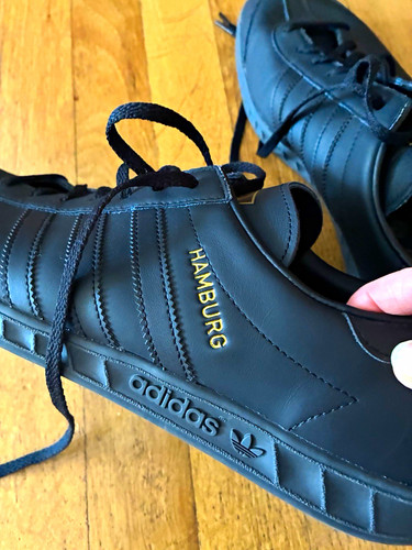 Adidas hamburg black low - hamburg,