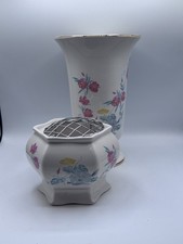 Wade Potteries For Ringtons Tea Vintage Flower Collectable Vase & Flower Holder