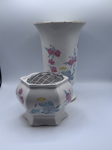 Wade potteries for ringtons - potteries,