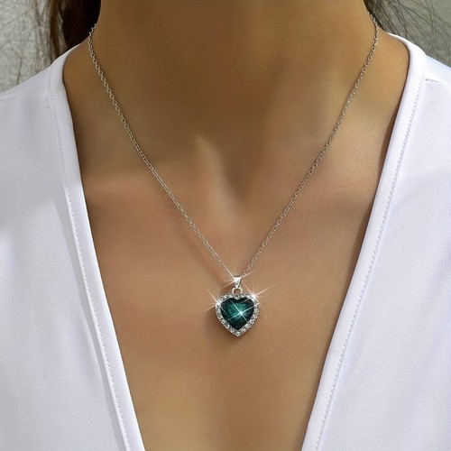 Heart crystal pendant fauxfa - crystal,