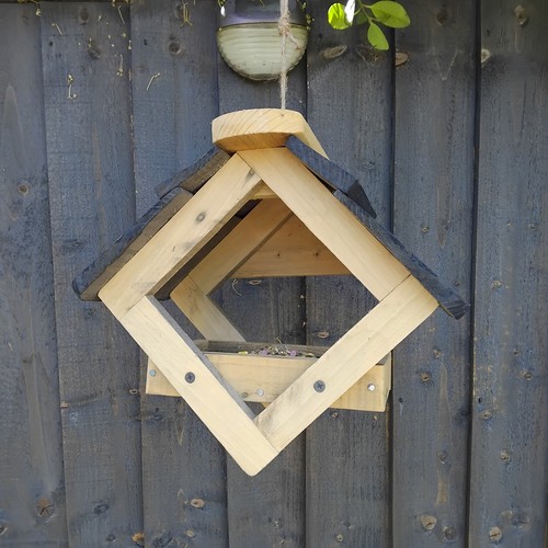 Wooden diamond shape bird - ,