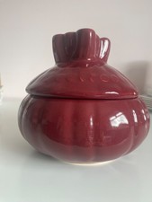 Glazed retro beetroot pot purple