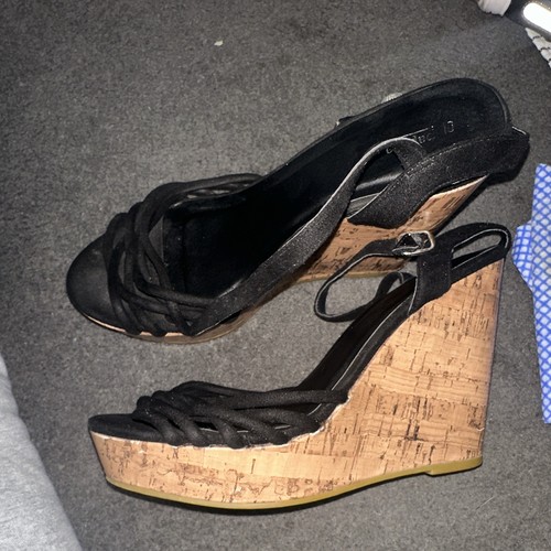 Papaya black strappy wedge - black,