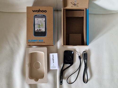 Box and accessories for - for, wahoo