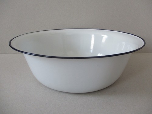 Large vintage enamel wash - large,