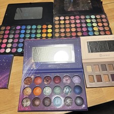 BH Cosmetics Galaxy Chic 18