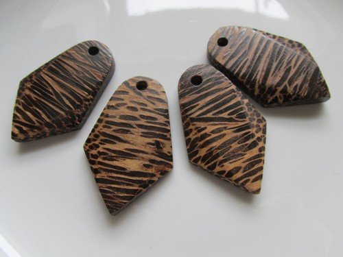 Jewellery design x brown - -,