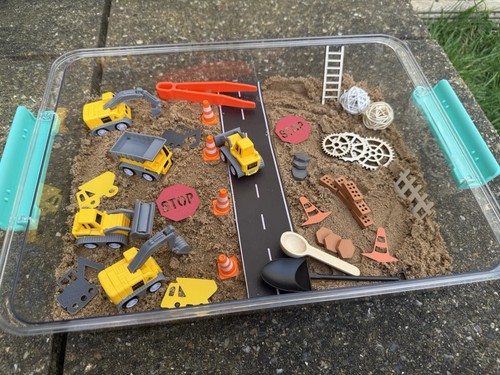 Construction fun sensory play - fun,